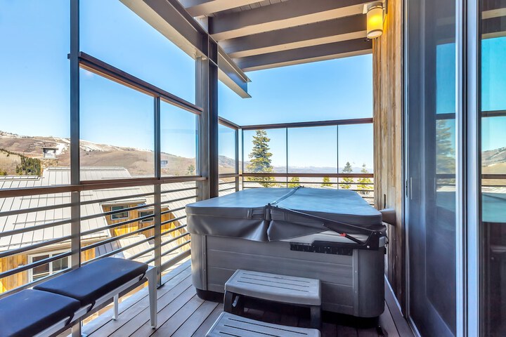 Terrace/Patio 302 of 306
