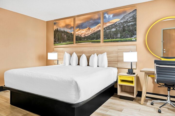 Days Inn by Wyndham Helena
