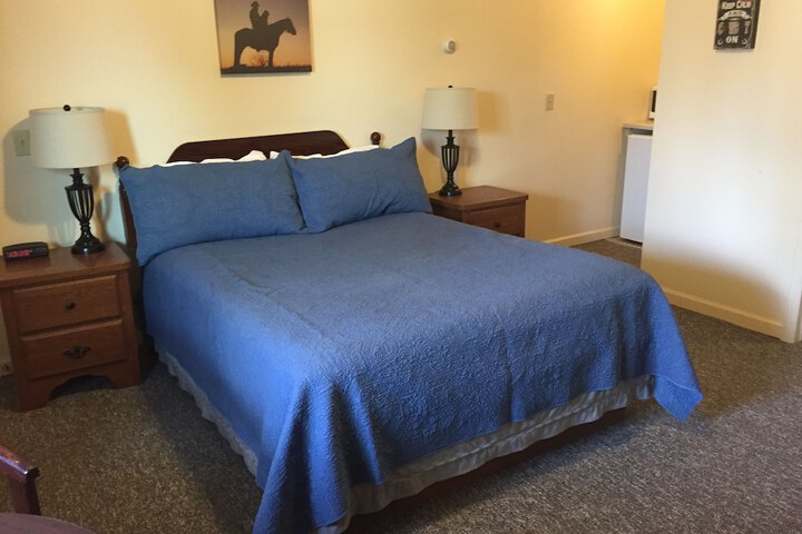 Room 32 of 40