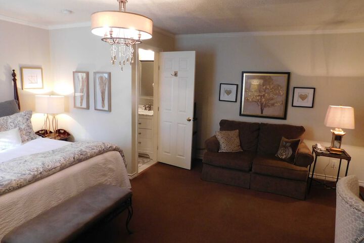 Room 76 of 96
