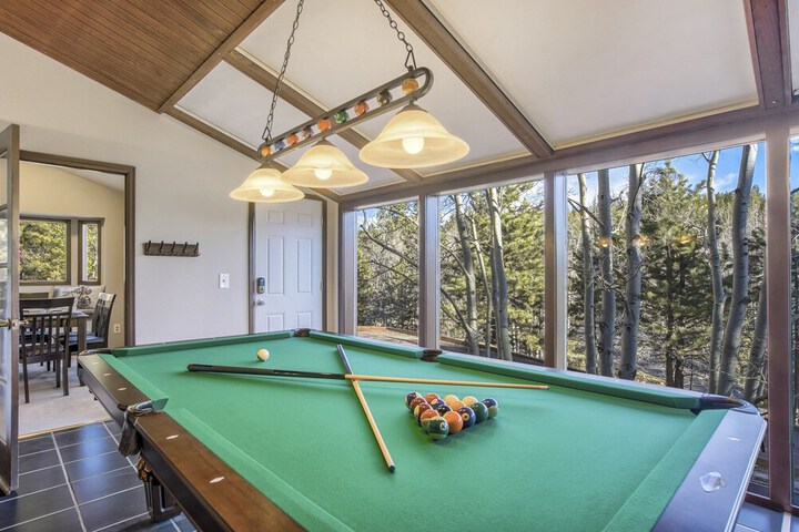 Paradise Cabin