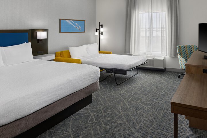 Hampton Inn & Suites Syracuse North Airport Area