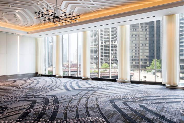 LondonHouse Chicago Curio Collection by Hilton