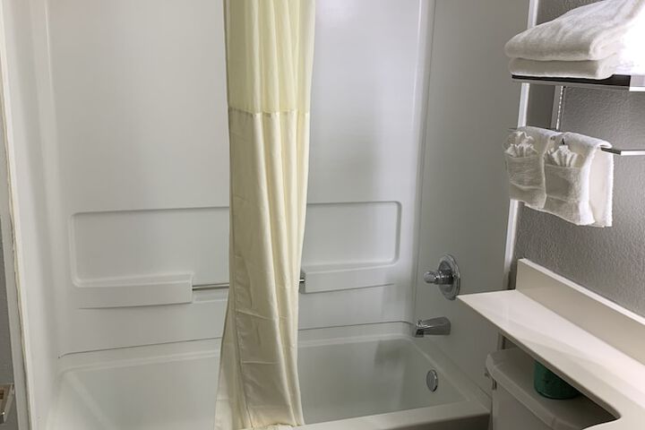 Quality Inn & Suites North Mesquite I-30