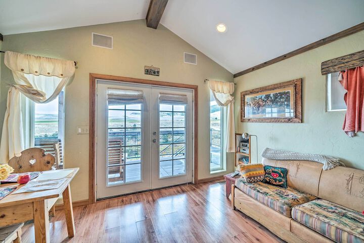 dreamswest Ennis Studio w / Deck & Stunning Views
