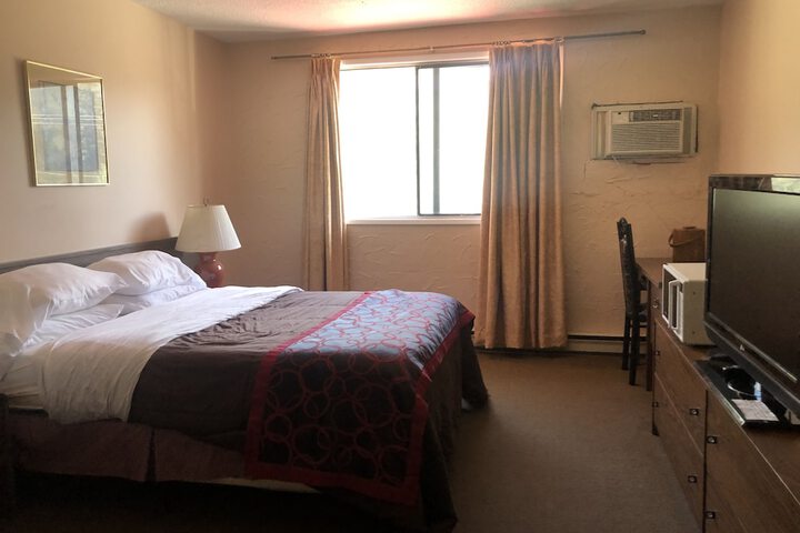 Room 22 of 38