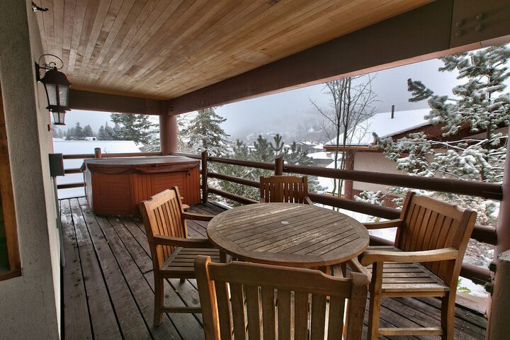 Stein Eriksen Lodge