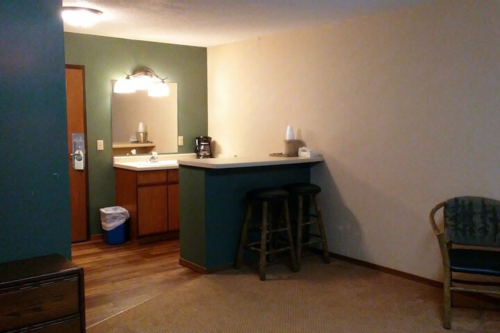 Room 32 of 50