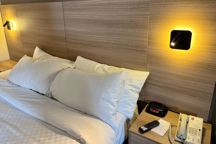 Room 45 of 71