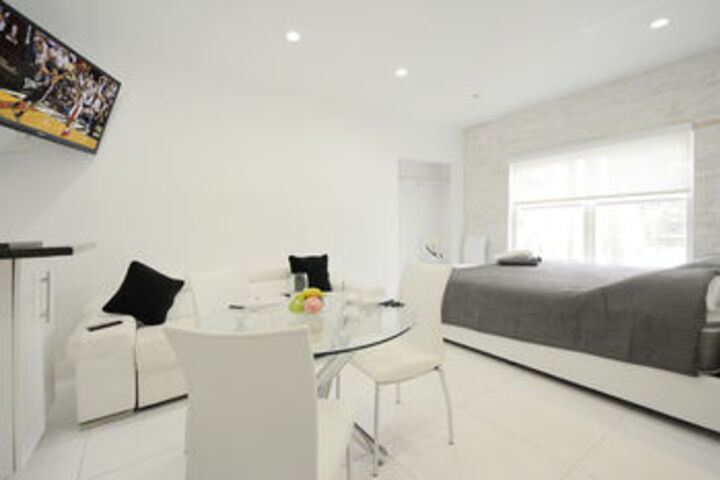Lincoln Road Apartments