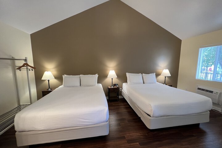 Room 108 of 173