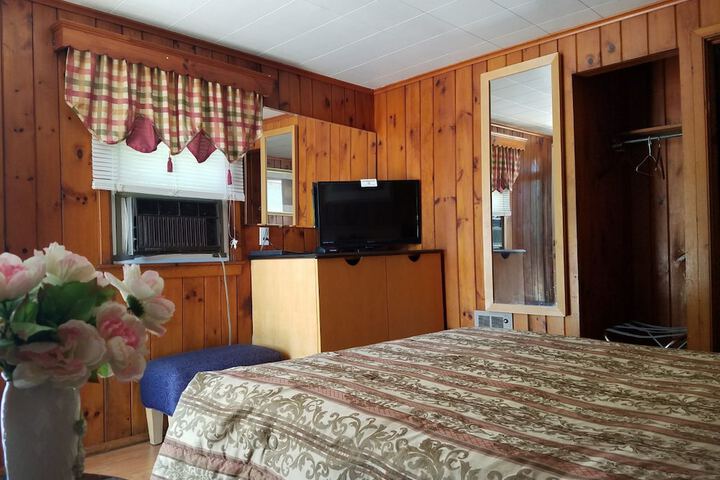 Room 20 of 98