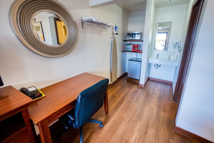 Room 40 of 58