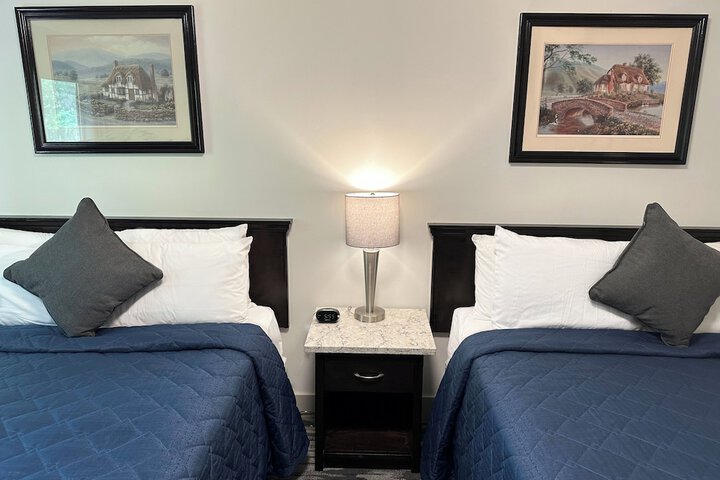 Canadian Inn