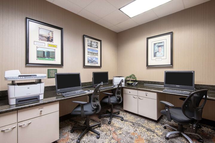 Embassy Suites Northwest Arkansas - Hotel Spa & Convention