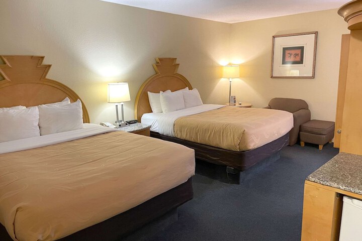 Room 48 of 82