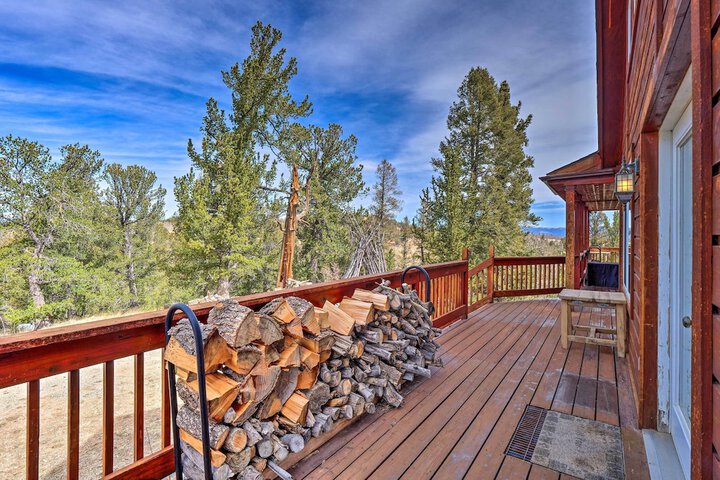Grand Jefferson Home w / Stunning Mtn Views!