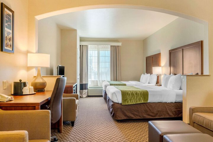Room 40 of 73