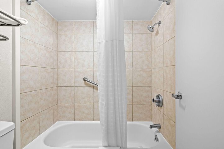 Days Inn by Wyndham Salem