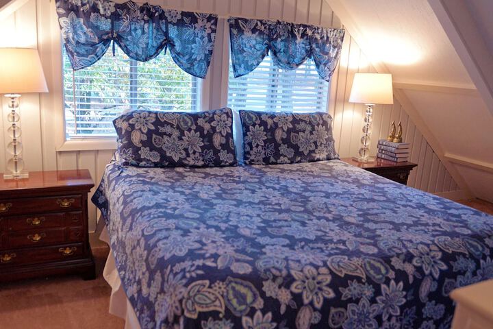 Room 205 of 399