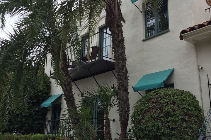 Hotel 11 of 221