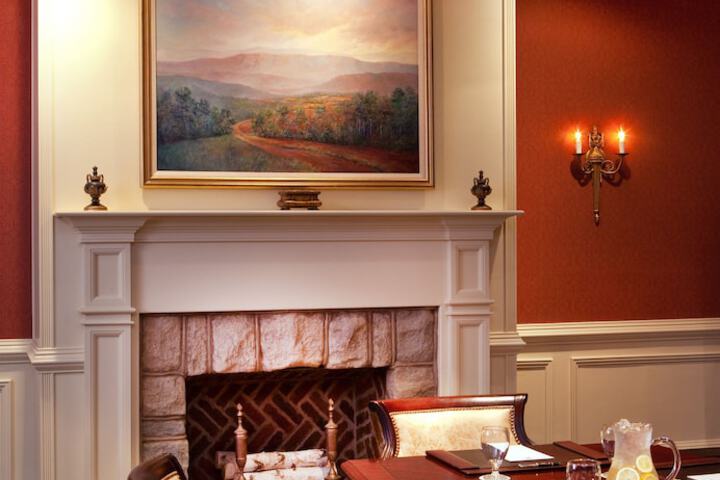 Hotel Roanoke & Conference Center Curio Collection by Hilton