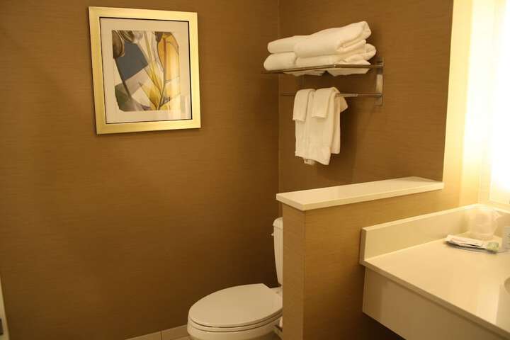 Fairfield Inn & Suites by Marriott Detroit Lakes