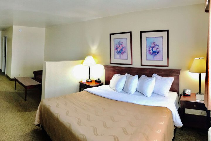 Room 12 of 24