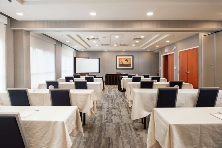 Hampton Inn & Suites Barrie