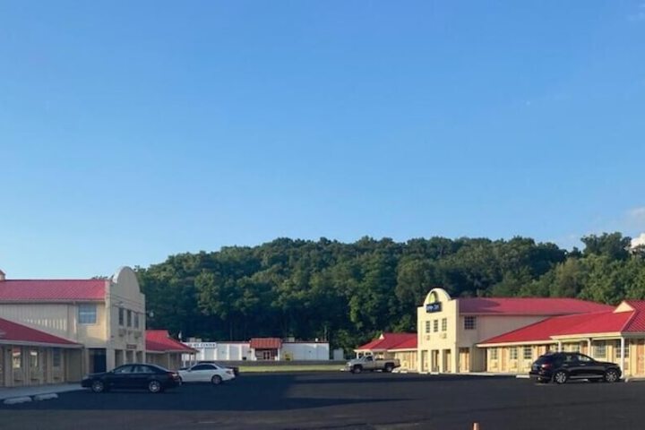Huntington Inn