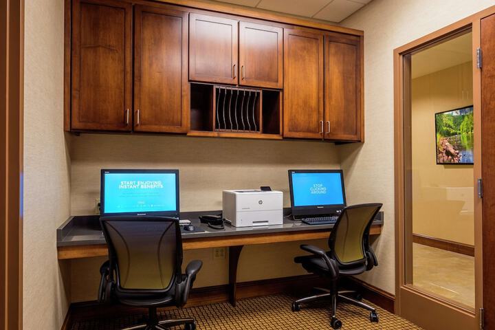 Business Center 30 of 30