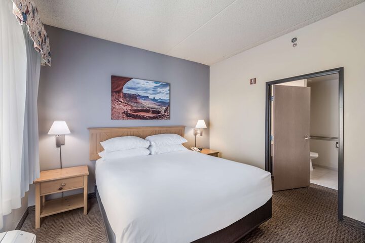 Room 29 of 38