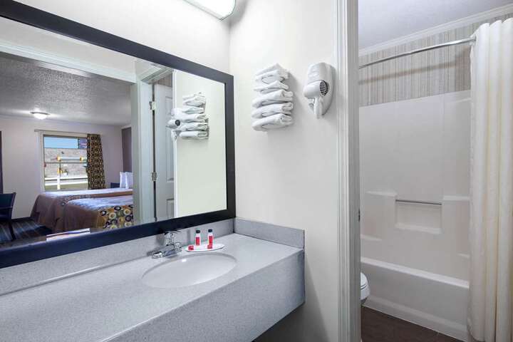 Room 14 of 17