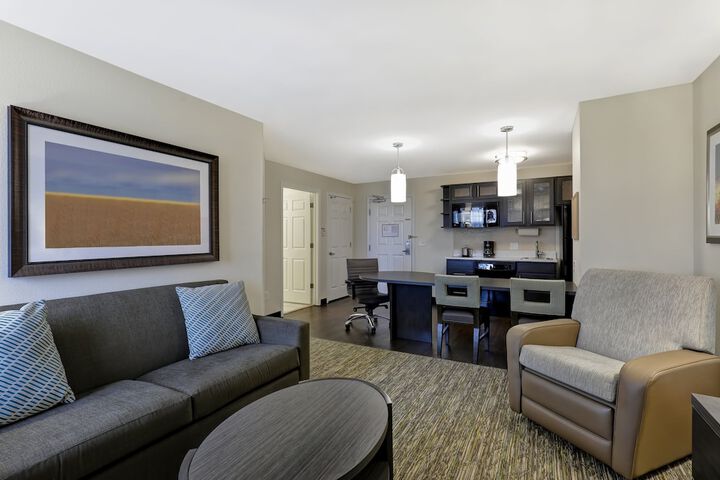Candlewood Suites Indianapolis - South by IHG