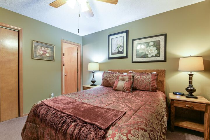 Wander INN at Notch - Great Outdoor Pools - Trails to Fishing - Family Friendly