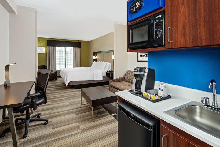 Room 32 of 56
