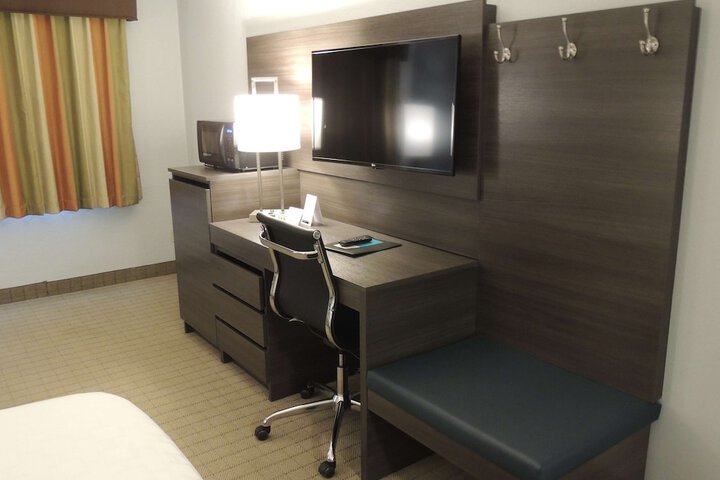 Room 69 of 105