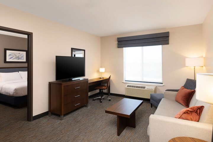 Room 10 of 22