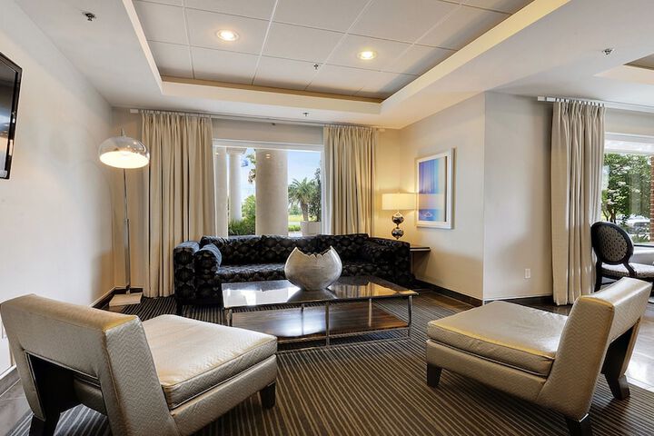 Holiday Inn Express & Suites Gonzales by IHG