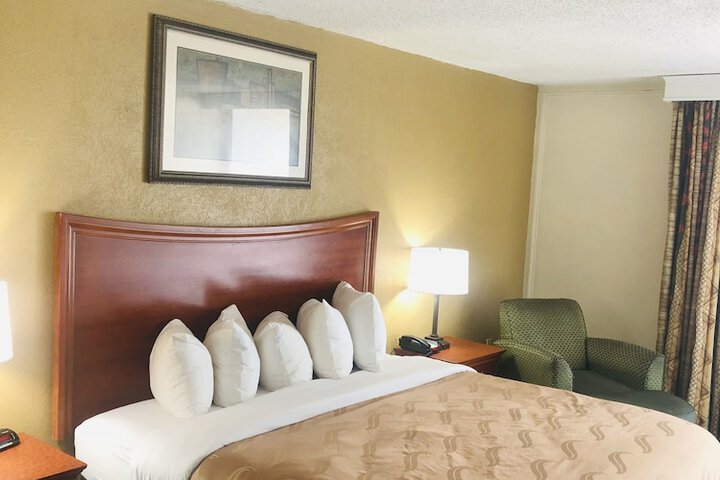 Room 19 of 46