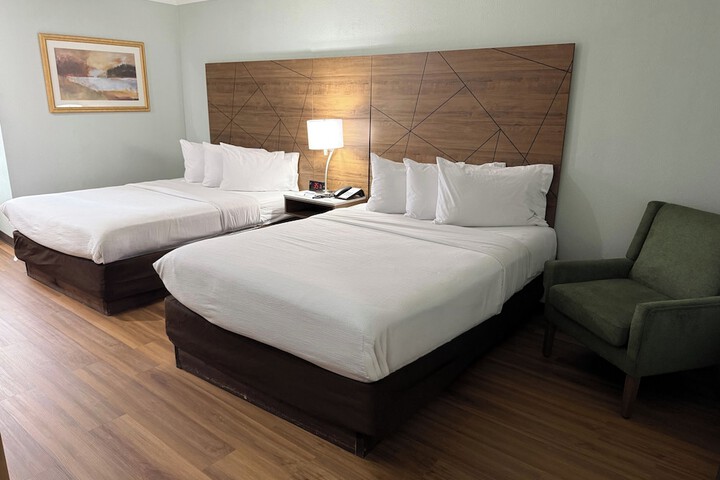 Wingate by Wyndham Livonia