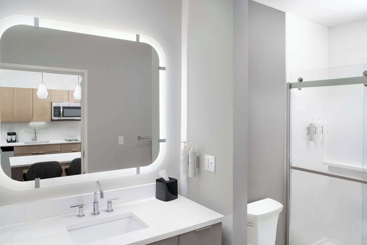 Room 15 of 27