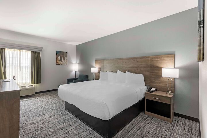 Room 25 of 41