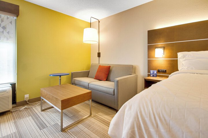 Holiday Inn Express Dublin by IHG