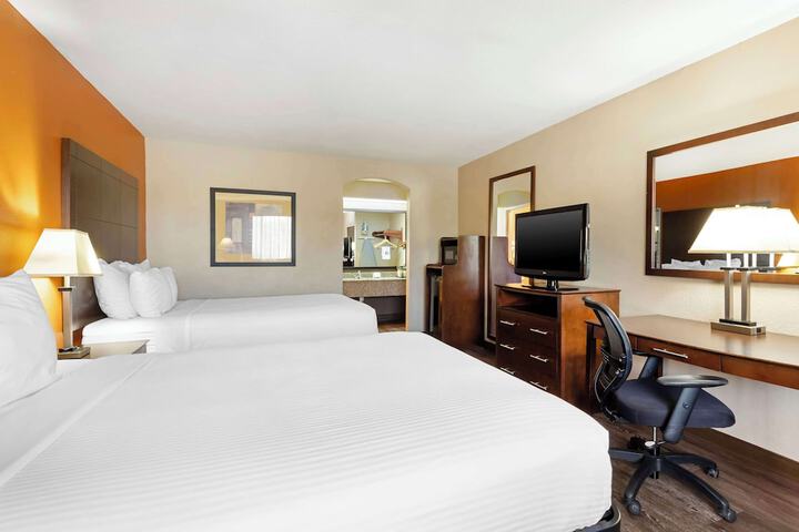 Best Western Inn & Suites