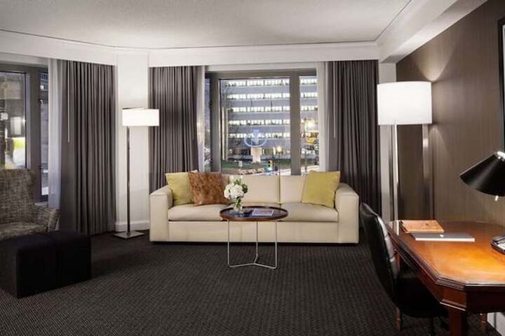 The Logan Philadelphia Curio Collection by Hilton