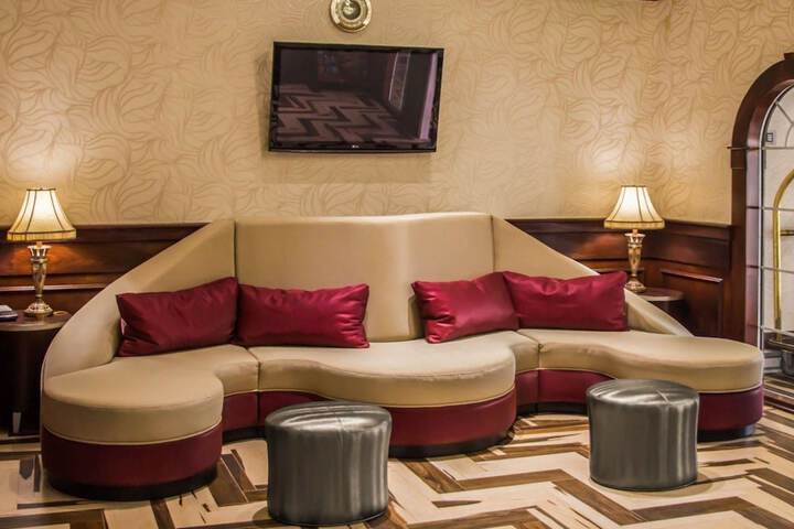 Hotel Interior 7 of 75