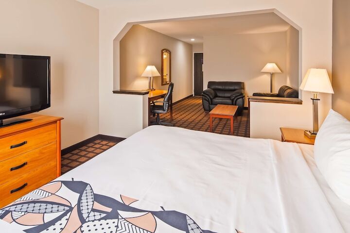 Room 9 of 21