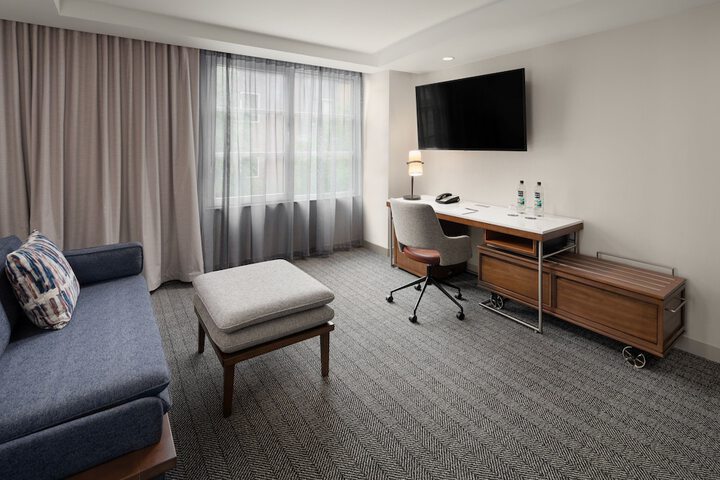Room 22 of 46