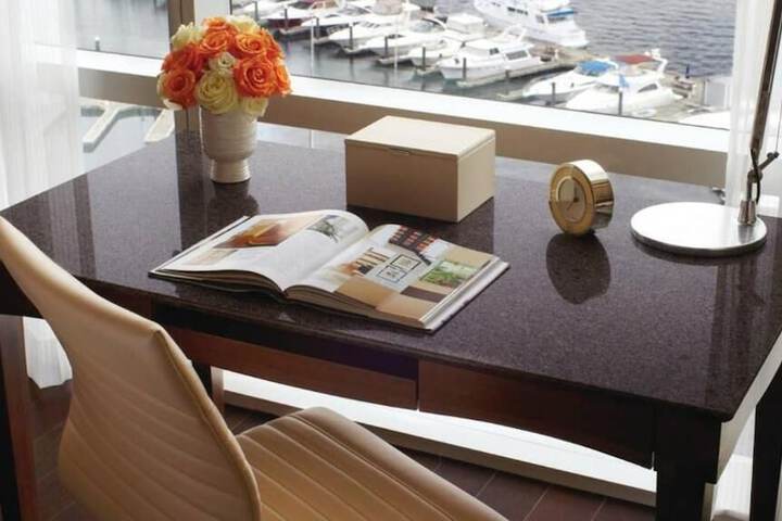 Four Seasons Hotel Baltimore